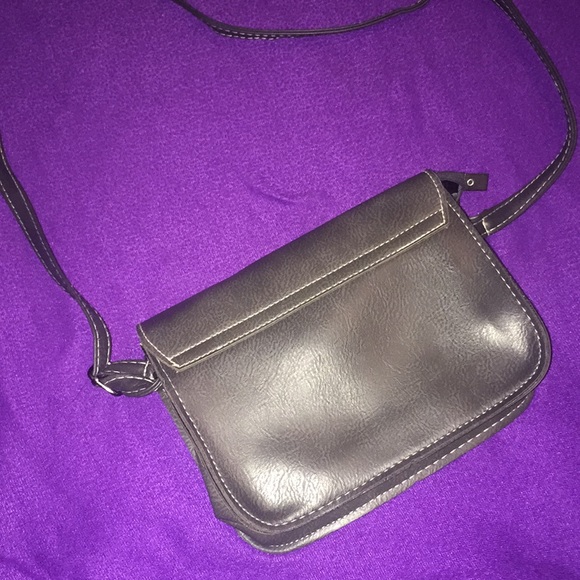 Purse - Picture 2 of 3
